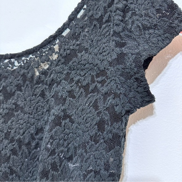 Pins & Needles Black Scoop Neck Lace Back Keyhole Ribbon Size Small - Picture 4 of 8